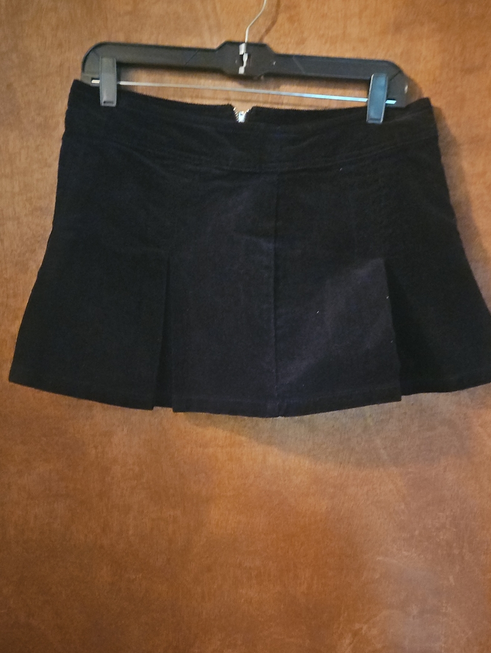 Forever 21 Black Ribbed Fabric Skirt